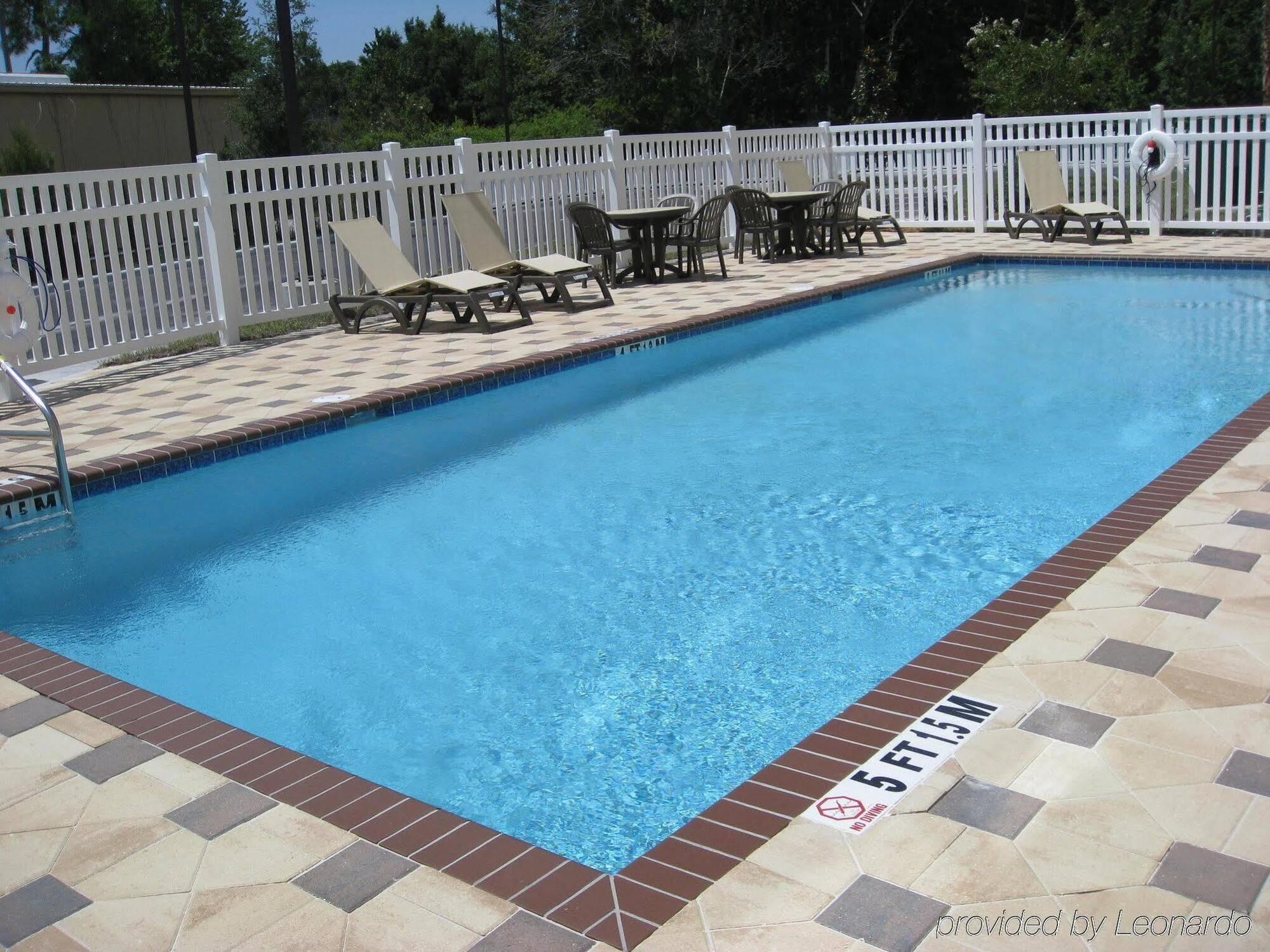 Holiday Inn Express Crystal River By Ihg Bagian luar foto